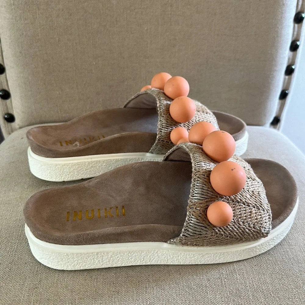 Inuikii Women’s Raffia Pearl Bauble Slides Slip On Sandals Cream Coral 6.5-7